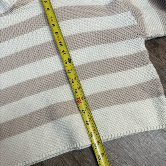 Moon & Madison • Oversized Striped Knit Semi Cropped Sweater - Picture 6 of 10